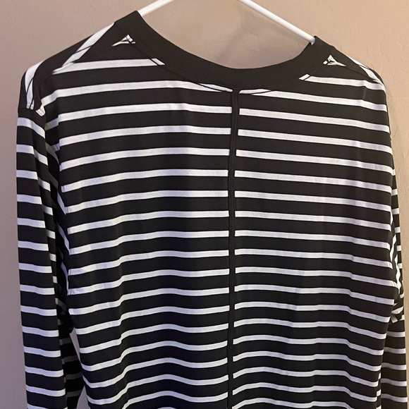 Soft “Cabin LS Tee” - Picture 6 of 7